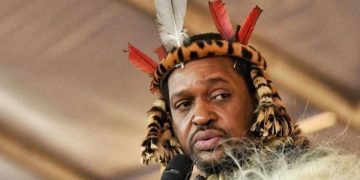 Political parties warn royal standoff risks damaging Zulu king’s image amid staff dismissals