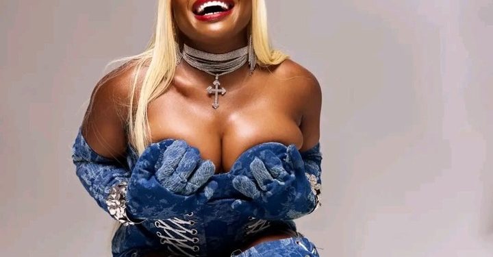 Singer Makhadzi Has Apologise To South Africans Over The Comment She Make On Nhlamulo Sambo Death