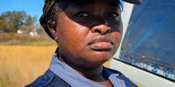 SAPS officer caught on video taking R2,000 bribe from motorist at roadblock