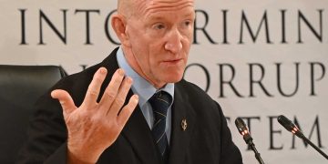 South Africans raise over R500,000 for Hawks investigator Karl Sanders