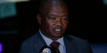 Holomisa Warns South Africans and Says They Must Prepare for Ramaphosa to Step Down