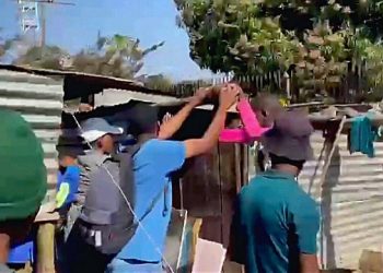Angry Mob Demolishes Houses Where Undocumented Foreign Nationals Allegedly Dwell