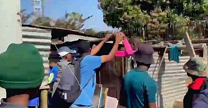 Angry Mob Demolishes Houses Where Undocumented Foreign Nationals Allegedly Dwell