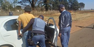 A Man Caught While Offering 200000 Bribe To Police Officers After Being Caught With Cash In Shoe Box