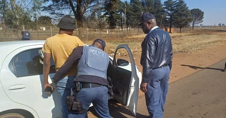 A Man Caught While Offering 200000 Bribe To Police Officers After Being Caught With Cash In Shoe Box