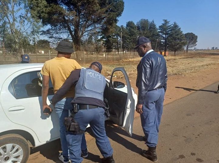 A Man Caught While Offering 200000 Bribe To Police Officers After Being Caught With Cash In Shoe Box