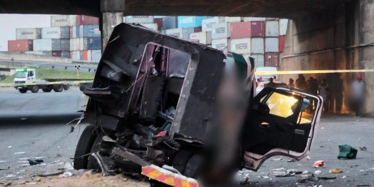 Four suspected cash-in-transit robbers killed in shootout with police in Umlazi